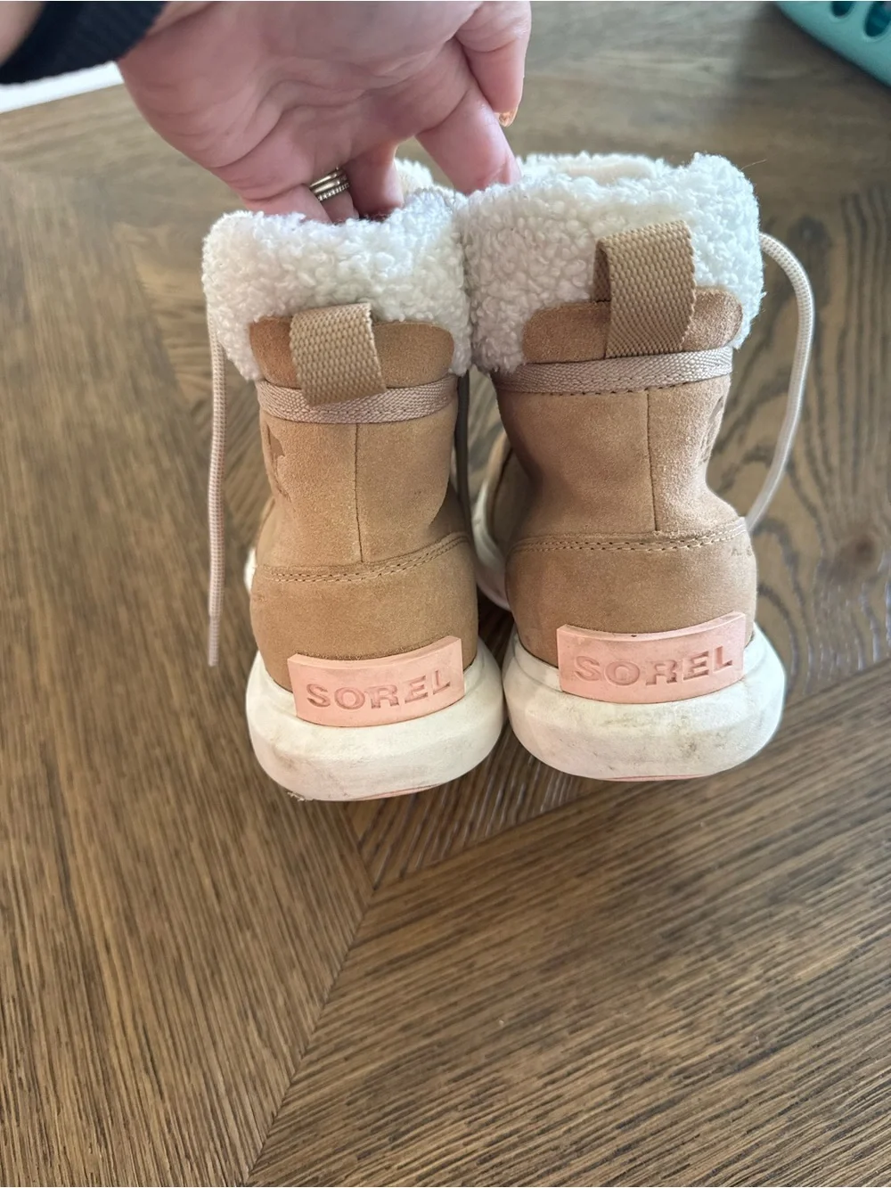 Sorel warm sherpa